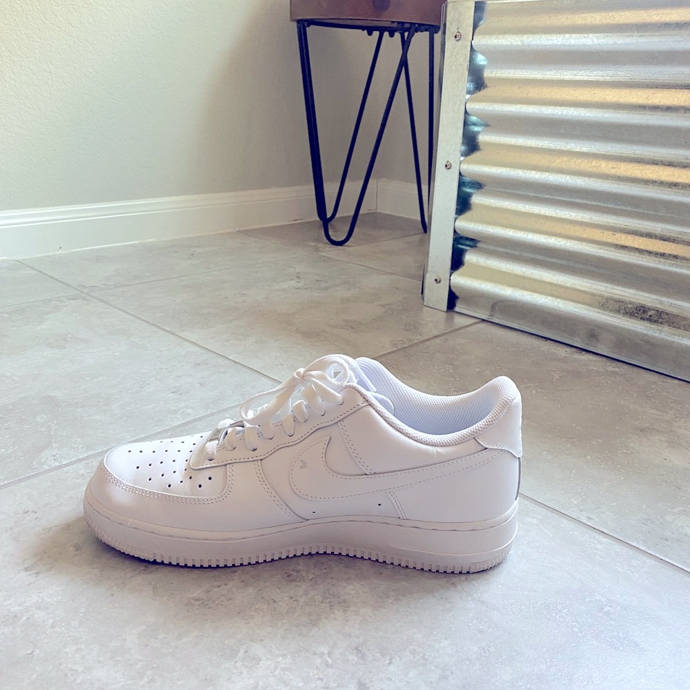 Nike Air Force 1 ‘07 all white
